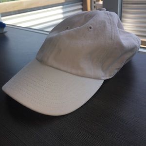 Aritzia TNA White/Pink Baseball cap